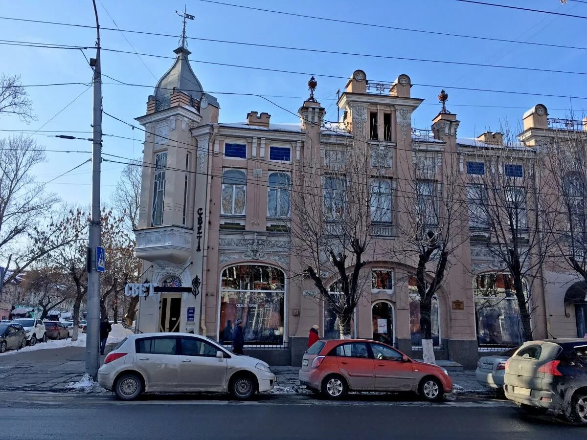 Дом в центре саратова. Дом купца Сатова Саратов. Особняк Петрова Саратов. Архитектура Саратова, особняк Сатова. Особняк Плотникова Олдсаратов.