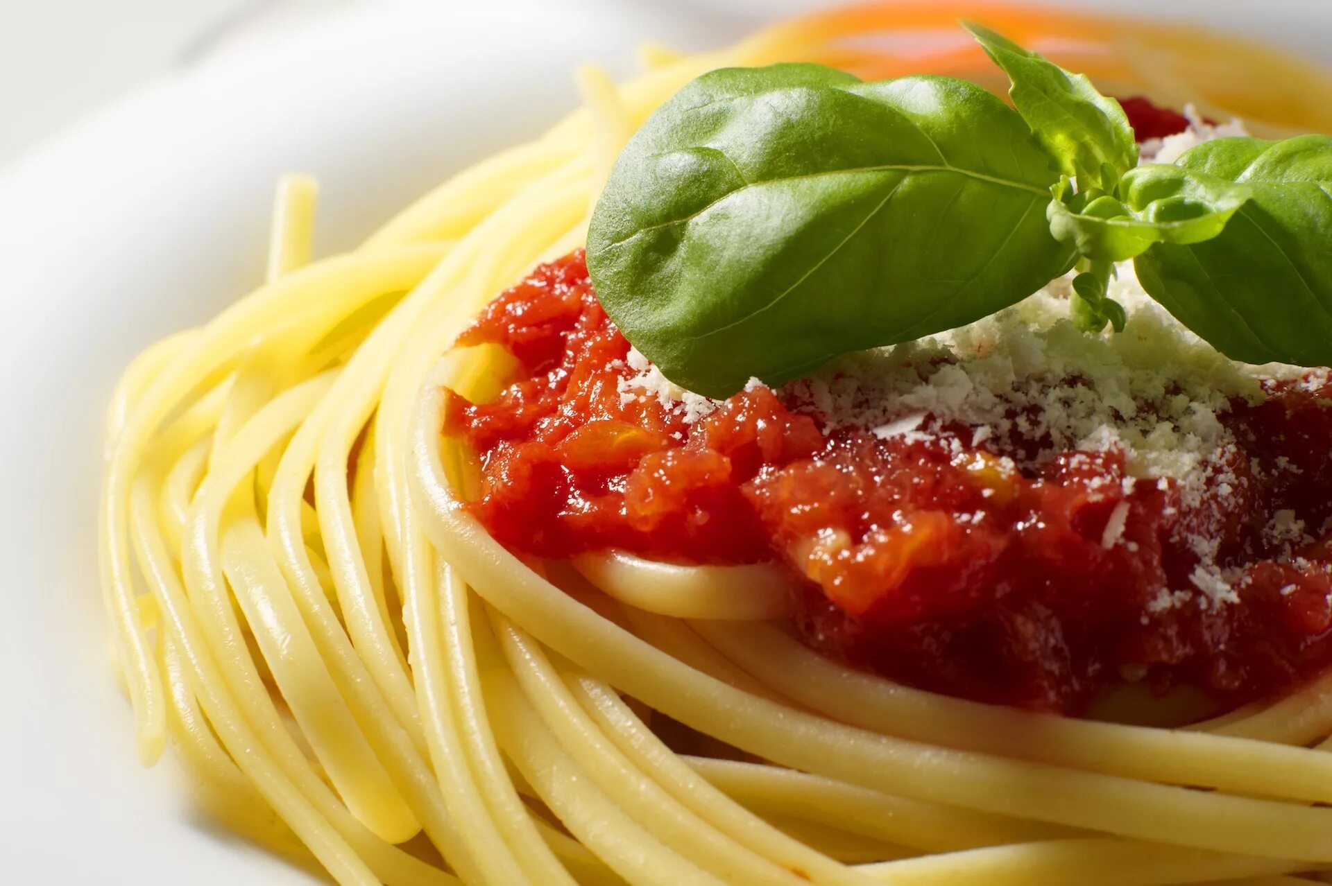 Спагетти неаполитано. Паста неаполитано. Паста с соусом неаполитано. Спагетти в томатном соусе.