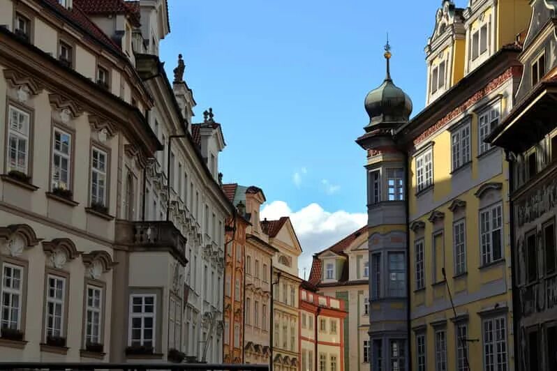 Старинные храмы старого города чехия. Прага архитектура. Прага чехия. Прага чехия архитектура. Европейская архитектура праги.
