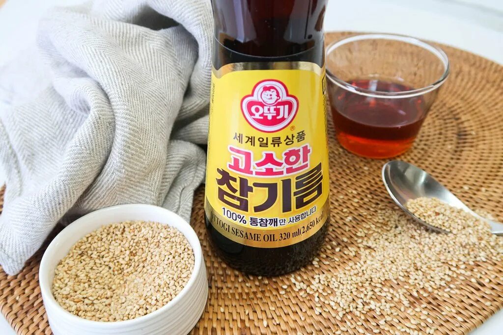Кунжутное масло Оттоги. Масло кунжутное Ottogi, 110 мл. Кунжут Sesame масло. Кунжутное масло корейское.