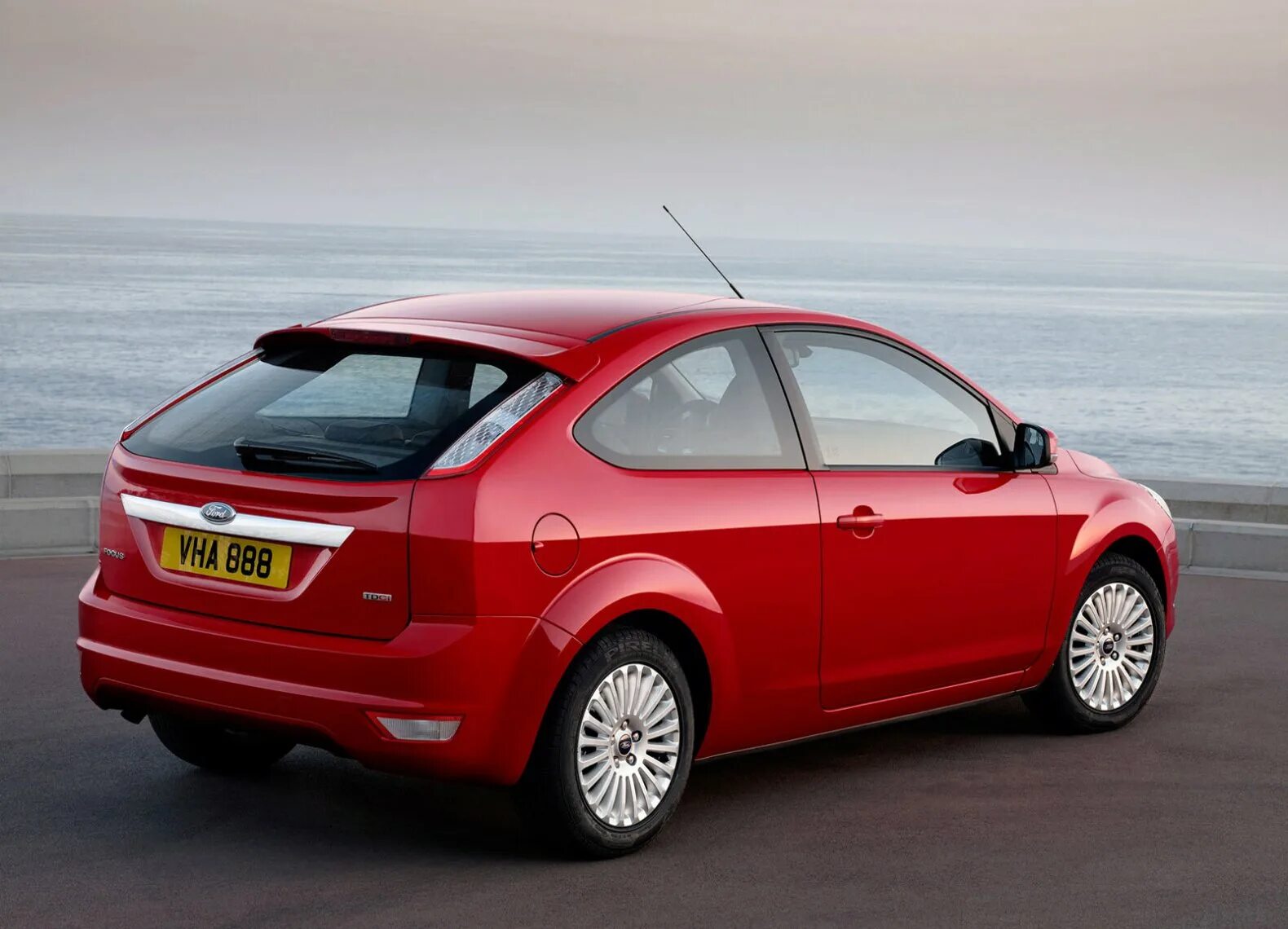 Форд картинки. Ford Focus Hatchback 2008 3 Doors. Ford Focus 2008 хэтчбек. Ford Focus 2 2008 хэтчбек. Ford Focus 2 Рестайлинг хэтчбек.