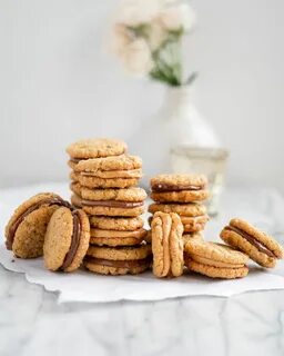 Eat cookies