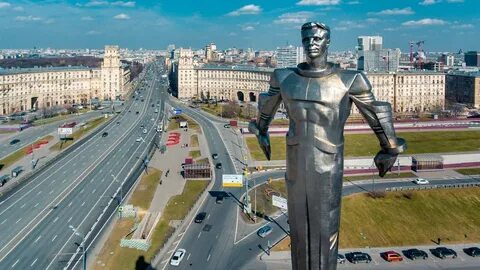 Памятник гагарину в москве на ленинском проспекте