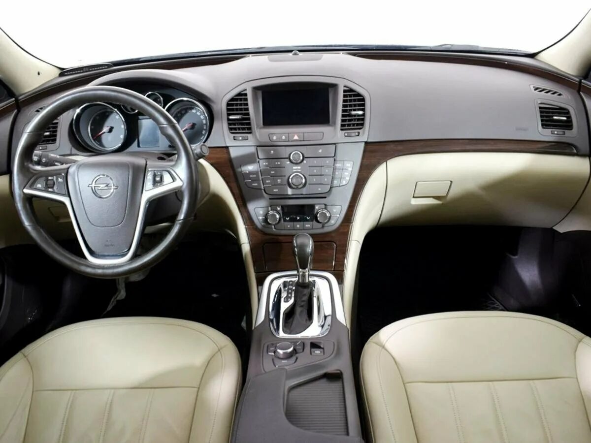 Купить опель инсигния 2. Опель Инсигния 2012 2.0. Opel Insignia 1. Opel Insignia 2.0 at, 2010, сеп. 2008 Opel Insignia Interior.