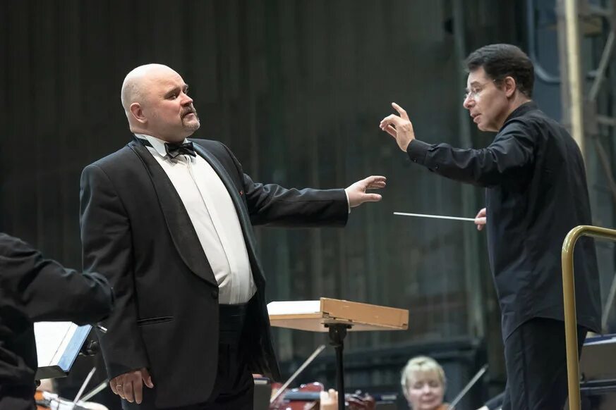 Травиата геликон опера актеры. Геликон опера травиата. Александр киселев геликон опера. Геликон опера исполнители. Турандот геликон.