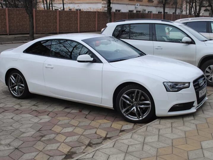 Белая 05. Audi a5 белая. Ауди а5 белая. Audi a5 2012. Ауди а5 купе 2012.