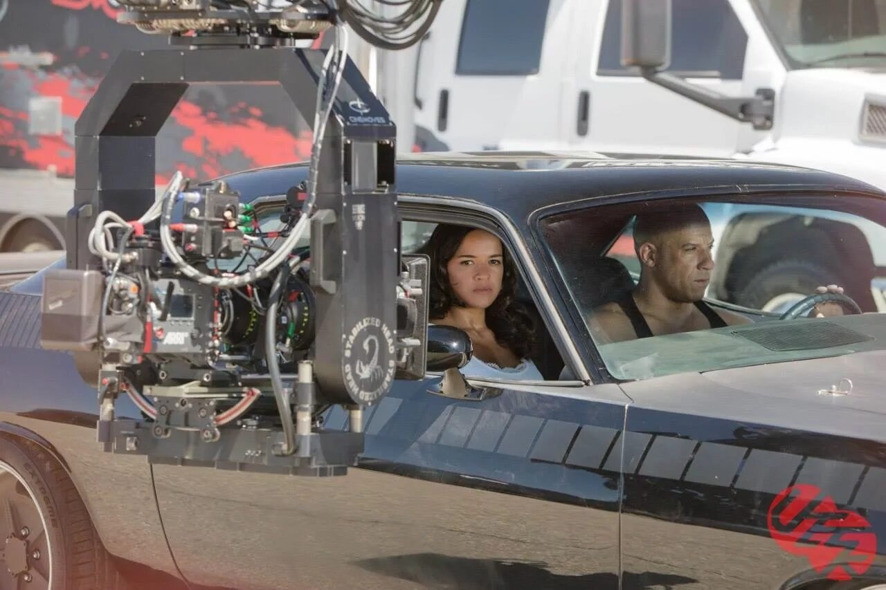 Как снимали форсаж 7. Музей fast furious. michelle rodriguez fast and furious behind the scenes. форсаж 7 съемки в абу даби. форсаж съемки.