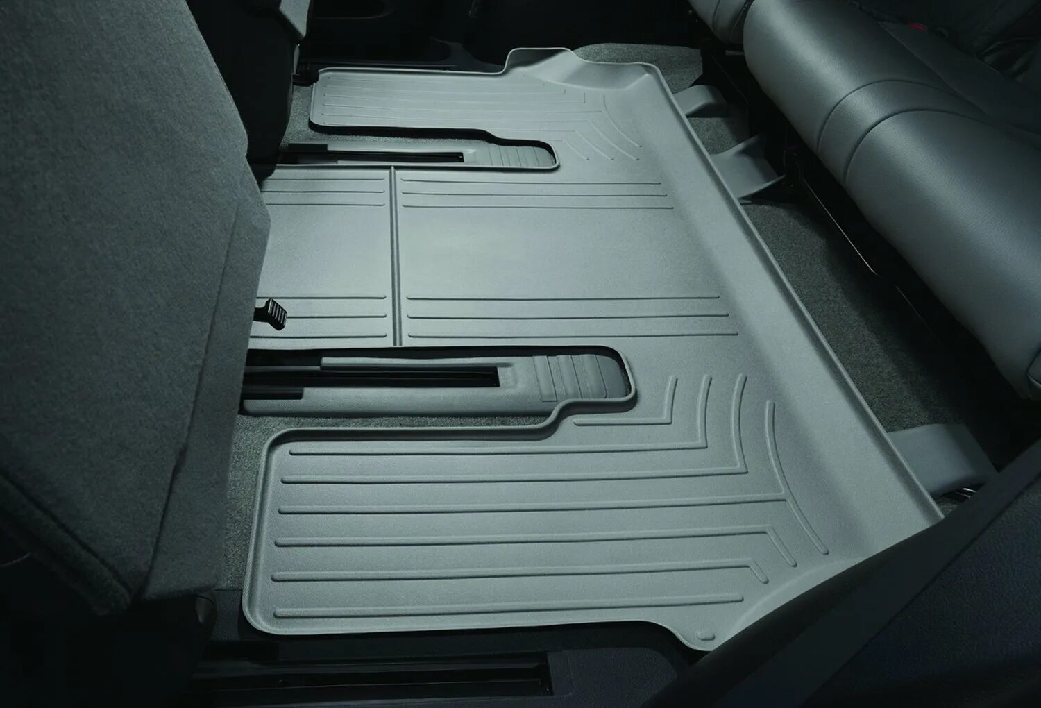 Третий ряд ковриков. Коврики toyota sequoia. коврики тойота секвойя 2008. toyota sequoia коврики в салон. резиновые коврики третьего ряда тойота секвойя.
