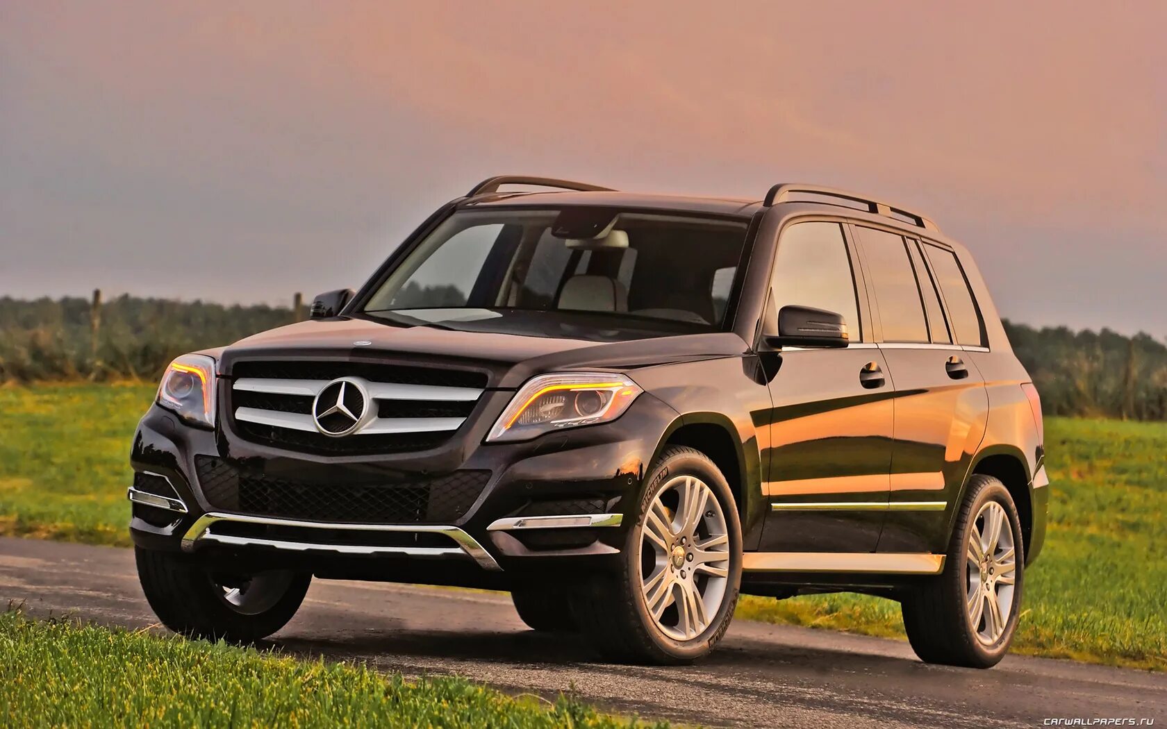 Название мерсов. Мерседес Бенц GLK 350. Мерседес Бенц GLK 350 4matic. Мерседес Бенц GLK 2021. Mercedes Benz GLK 2021.