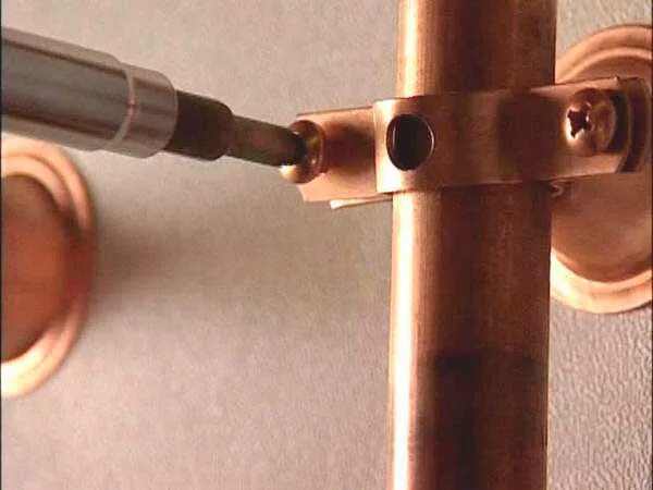 Как снять с трубы обжимное кольцо 1/2 Inch PEX 90 Degree Elbow Connector Fitting Crimp Brass for PEX Pipe Tubing,