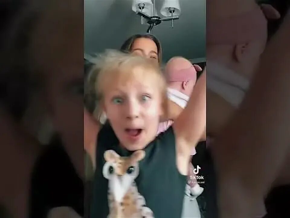 Мама вали карнавал. Мама вали карнавал. Мама вали карнавал. Мама вали карнавал. Karna.