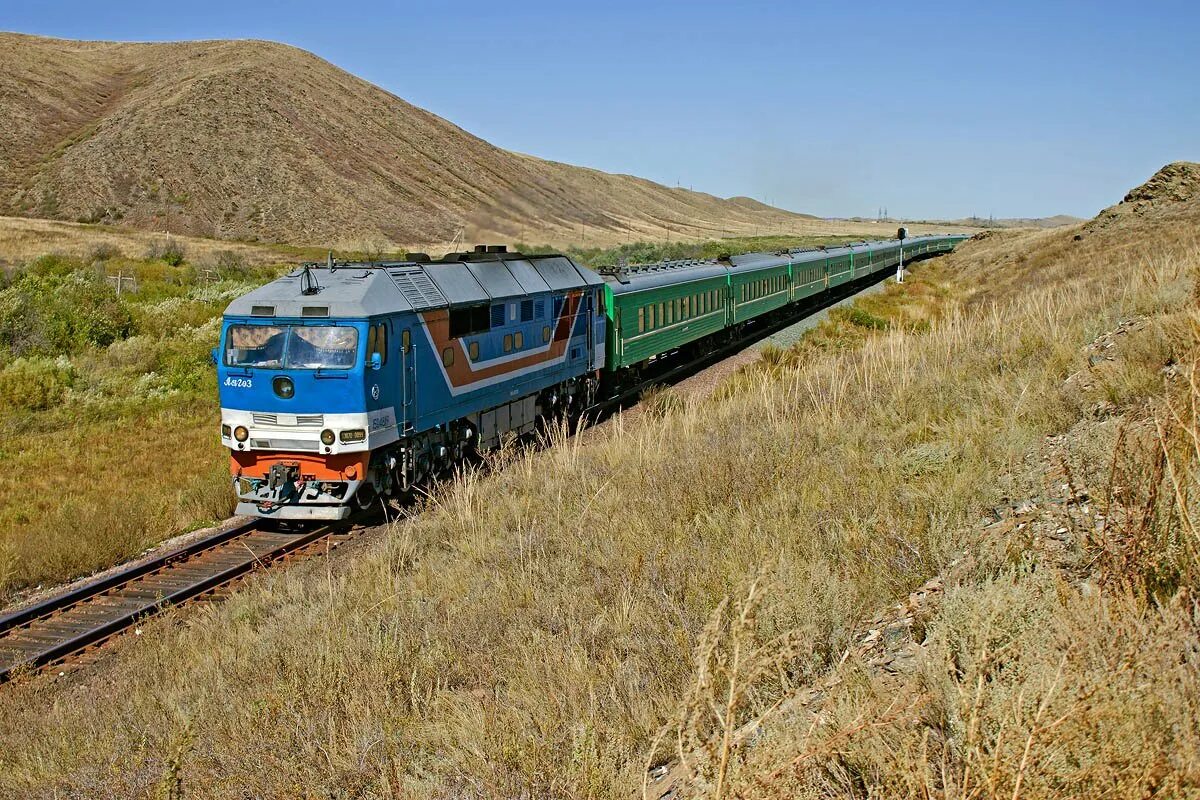 Новокузнецк казахстан поезд. Новокузнецк казахстан поезд. Вл80-1860. Пассажирские вагоны казахстана. Железная дорога казахстана.