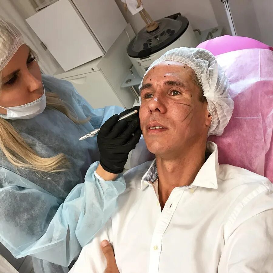 Татьяна власова панин. Алексей панин боксер. Что случилось с паниным последние. Что случилось с паниным последние. Алексей панин с ногой.