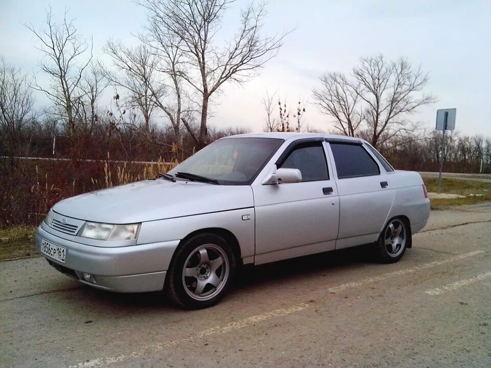 Слик р15 ваз 2110. 2110 r15. Ваз 2110 на литье r15. 2110 на дисках r15. Slik r15 2110.