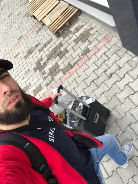 Вачаев маккал. Рамзан вачаев. Вачаев макхал. Чеченская группа рани. Рани чеченский певец.