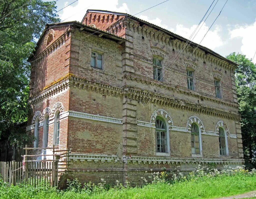 Погода дорогобуж смоленской. Город Дорогобуж Смоленской области. Дорогобуж Смоленская. Исторические здания Дорогобуж. Дорогобуж Смоленская достопримечательности.