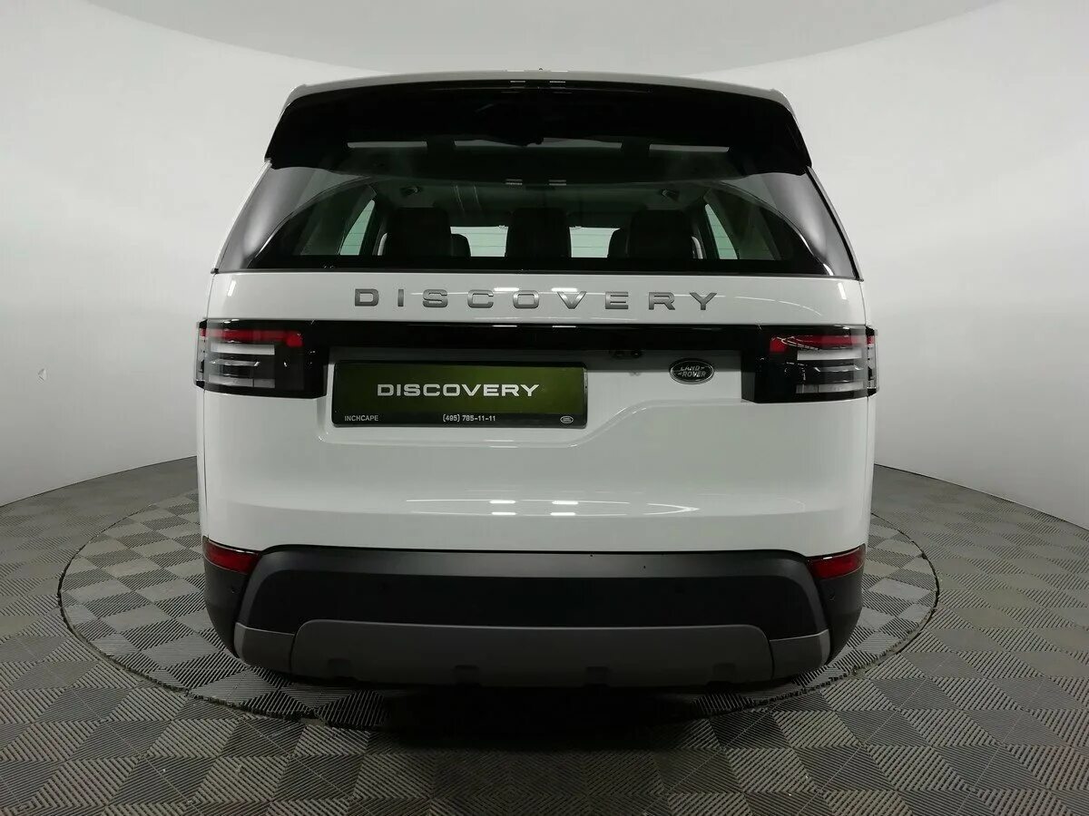 Ленд ровер дискавери 2019. Land Rover Discovery 5 White. Ленд Ровер Дискавери 2019 с подножками.