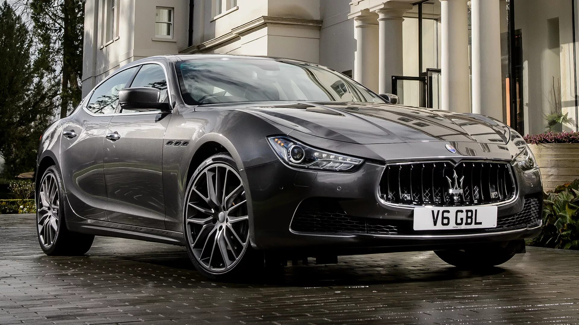 Maserati ghibli m157. Отзыв мазерати. Maserati 4 двери. Maserati ghibli 2020. Maserati ghibli 2018.