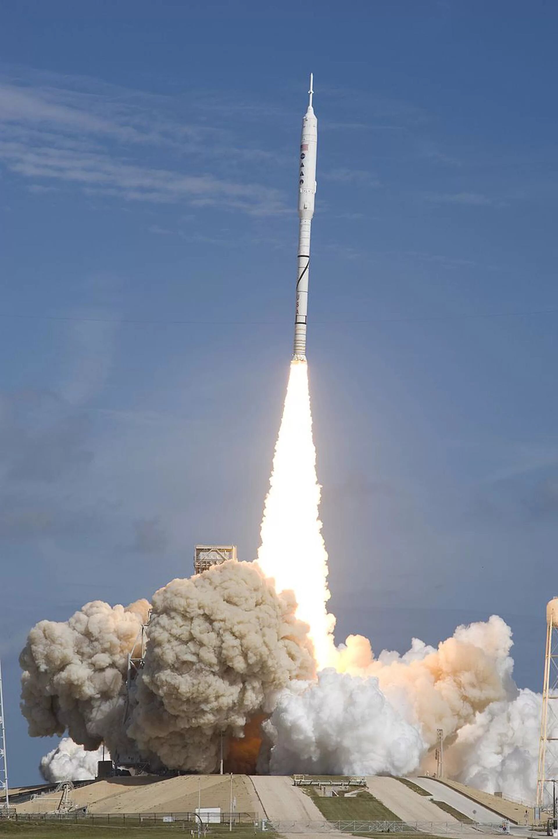 Ares 1 16. Арес 1 ракета. Мыс Канаверал запуск ракеты. Ракета старт. Ракета с запуском.