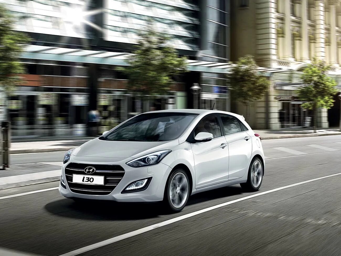 6. Hyundai i30 1,6 2010. 1. Хендай хэтчбек 3 двери. 4 gl mt 2010.