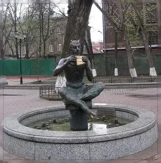 Скульптурном памятнике москвы