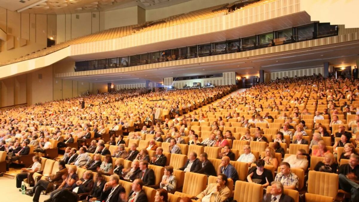 Концертный зал Феско Холл. FESCO Hall Владивосток. Зал Феско Холл Владивосток. Конгресс народов Приморья.