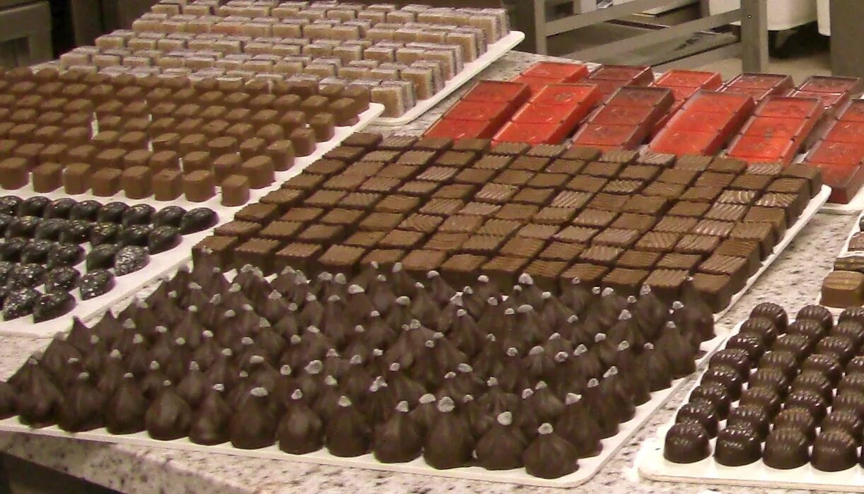 Шоколадная фабрика г. Шоколадная фабрика в Чехове Barry Callebaut. Шоколадная фабрика в Чехове Barry. Шоколад фабрика в Чехове. Шоколад Барри Каллебаут Чехов.