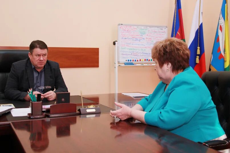 Ейск почта работа. Келембет юрий. келембет ейск. келембет нана ейск. харитонова наталья савельевна начальник приазовского почтамта.