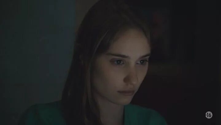 милые студентки. луиза мари в гольфах. девушки в юбках и колготках. Louisa marie в школьной форме. студентка по вызову фильм 2010.