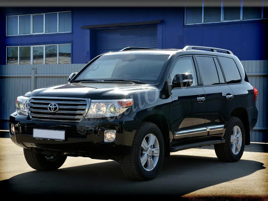 бронированные toyota land cruiser 200. бронированные тойота 200. тойота ленд крузер бронированная. ленд крузер 200 бронированный. ленд крузер 200 бронированный.