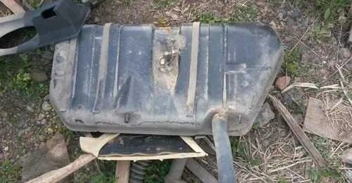 Бак 2109 карбюратор. Бензобак ваз 2109. топливный бак ваз 2108 карбюратор. топливный бак ваз 2109 карбюратор. бак ваз 21099.