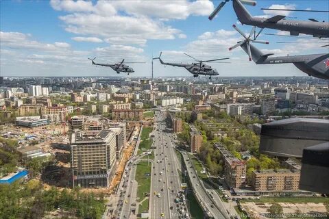 Вертолеты в центре москвы