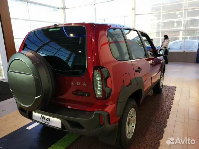 2123 нива тревел. Нива тревел коричневая. Niva travel luxe. Шевроле нива 2022 тревел. Нива тревел коричневая.