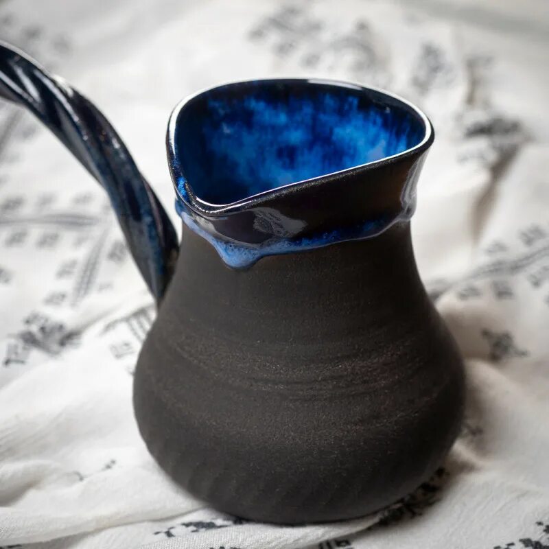 шюкрю озйылдыз актёры турции. экин мерт. экин мертом даймаз. синие турки. Turkish blue.