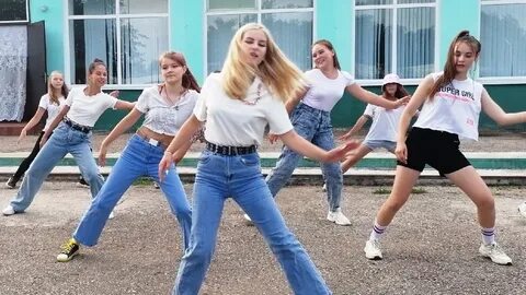 10 дол в рублях