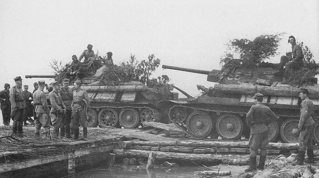 Чижовский плацдарм зал памяти. Воронеж город воинской славы чижовский плацдарм. Братская могила воронеж чижовский плацдарм. Чижовский плацдарм братская могила 1. Наревский плацдарм 1944.