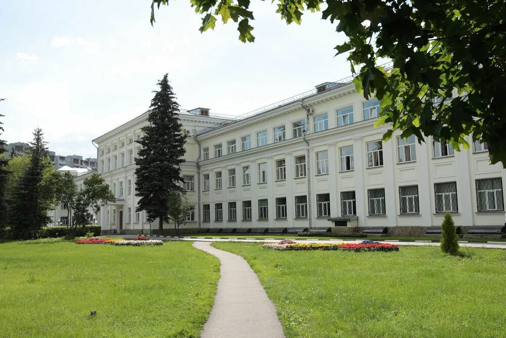 Поликлиники люблино москвы. Люблино РЖД больница Семашко. Дорожная клиническая больница Семашко Москва. Поликлиника РЖД Люблино Семашко. Больница им Семашко в Люблино.