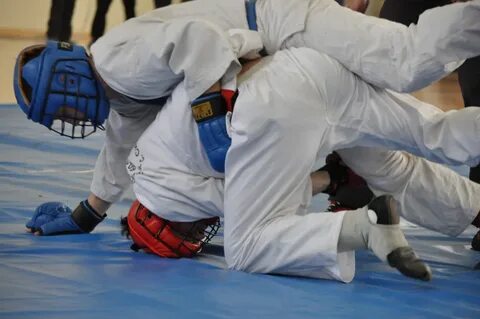 Спортсмены рукопашного боя