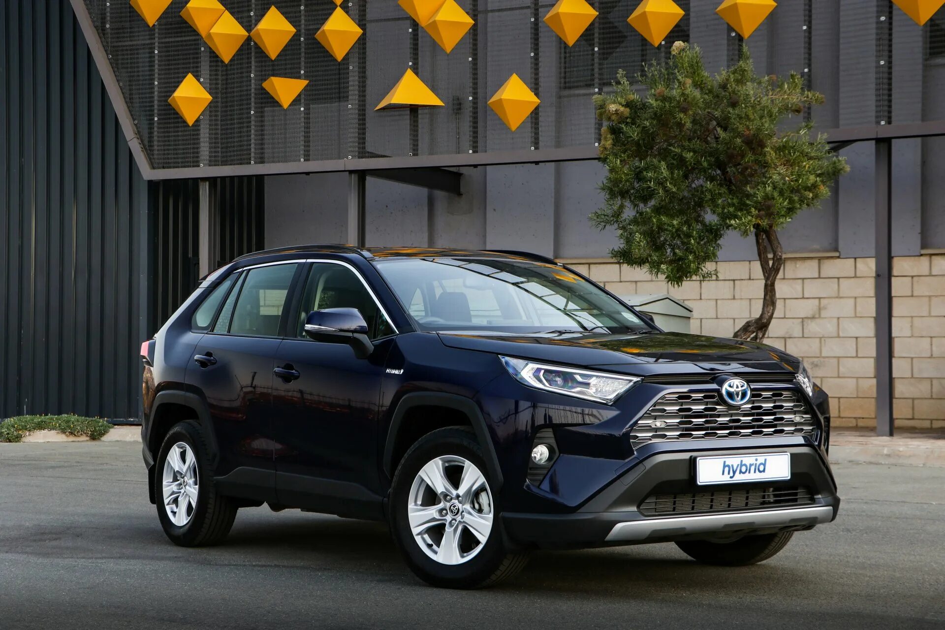 Toyota rav4 hybrid 2020. Toyota rav4 hybrid 2016. Toyota rav4 hybrid. Toyota rav4 hybrid. Rav4 гибрид.