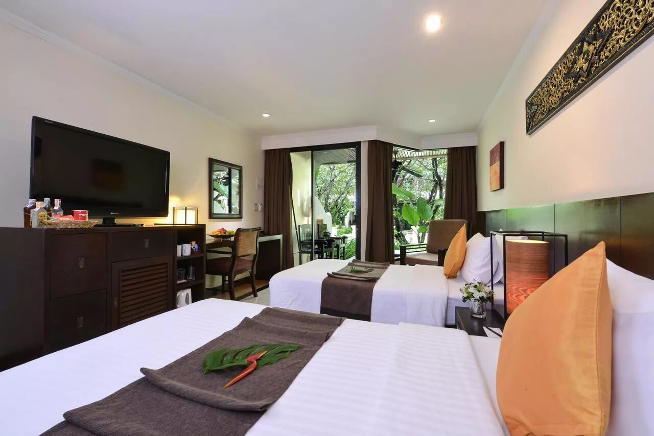 Crowne plaza phuket panwa beach 5. Бич хайтс резорт пхукет. Crowne plaza phuket panwa beach 5. Отель panwaburi beachfront resort. Bandara phuket beach resort.