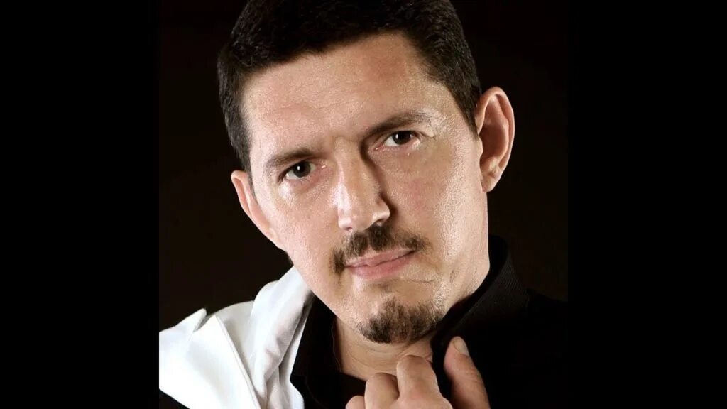 Композитор кобяков певец. Арсений кобяков. Кобяков. Композитор кобяков певец. Аркадий кобяков фото.