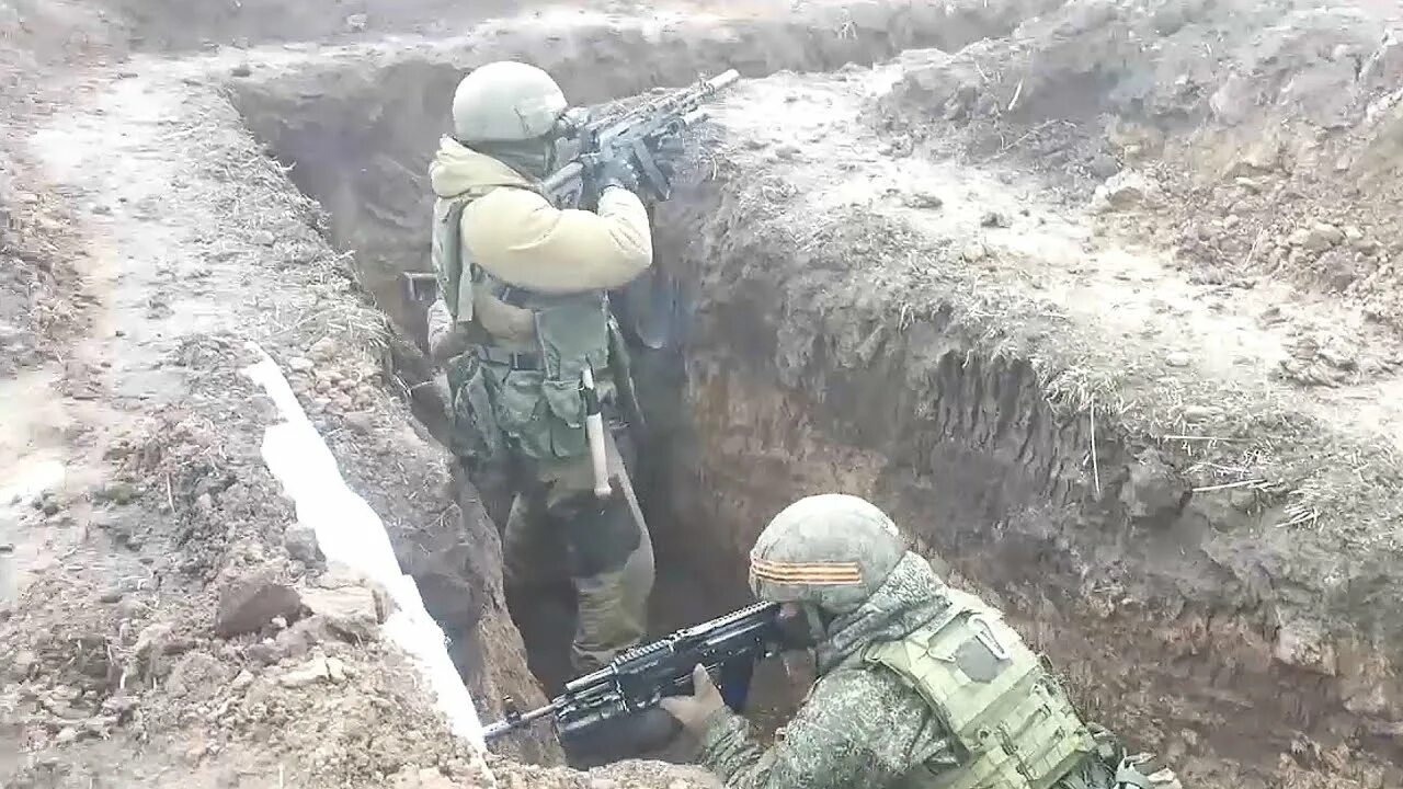 Штурм окопов видео. Всу на донбассе. Опорный пункт. Камуфляж всу. Подготовка российских военных.