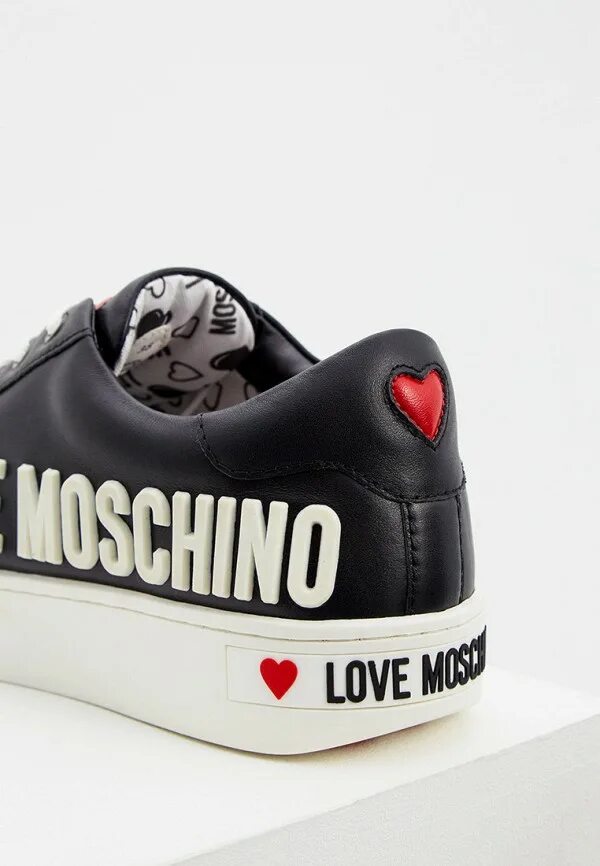 Кроссовки лав Москино. Кроссовки Love Moschino женские. Кеды Love Moschino. Кеды Москино Love.