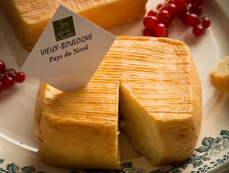 Вьё Булонь сыр. Французский сыр вьё Булонь. Вонючий сыр. Вонючий французский сыр. Сильно пахнущий сыр