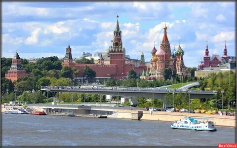 Парк зарядье по москве реке