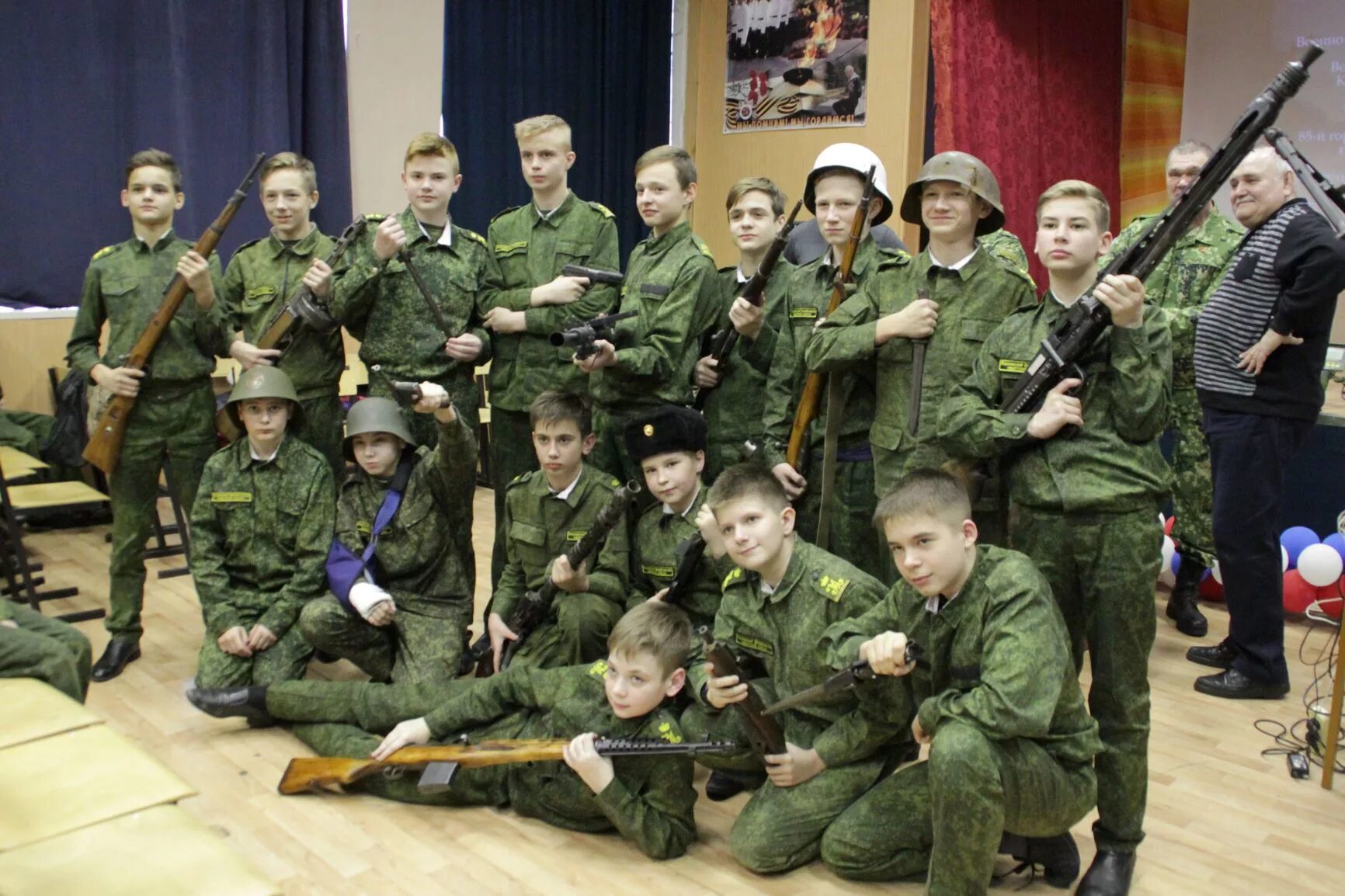 воронеж кадетский михайловский кадетский. воронежского михайловского кадетского корпуса (1845). михайловский кадетский корпус воронеж 19 век. михайловский кадетский корпус. михайловский кадетский корпус воронеж.