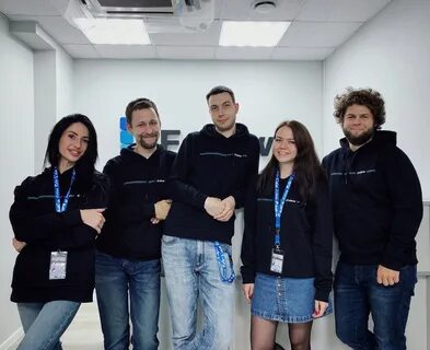 1000 сотрудников