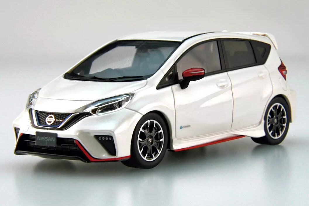 Нот е повер. Nissan Note e12 e-Power. Nissan Note 1.2 e-Power Nismo. Nissan Note e Power Nismo s 2021. Nissan Note e-Power 4wd.