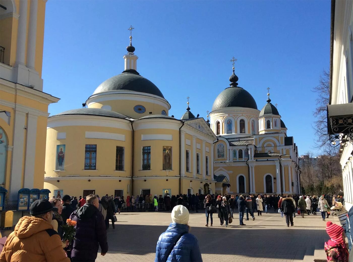 Матрона Московская Покровский монастырь. Покровский монастырь Матронушка. Покровский ставропигиальный монастырь. Покровский женский монастырь Святой Матроны в Москве. Святая матрона московская покровский монастырь