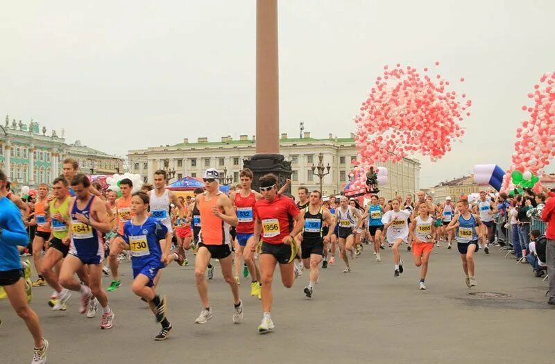 Известные спортивные события. Марафон бег СПБ белые ночи. Спортивно массовые мероприятия. Спортивные мероприятия. Спортивные мероприятия в Петербурге.